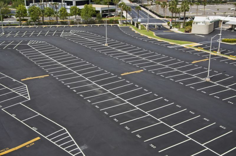 Asphalt Parking Lot Sealing in Sarasota, FL