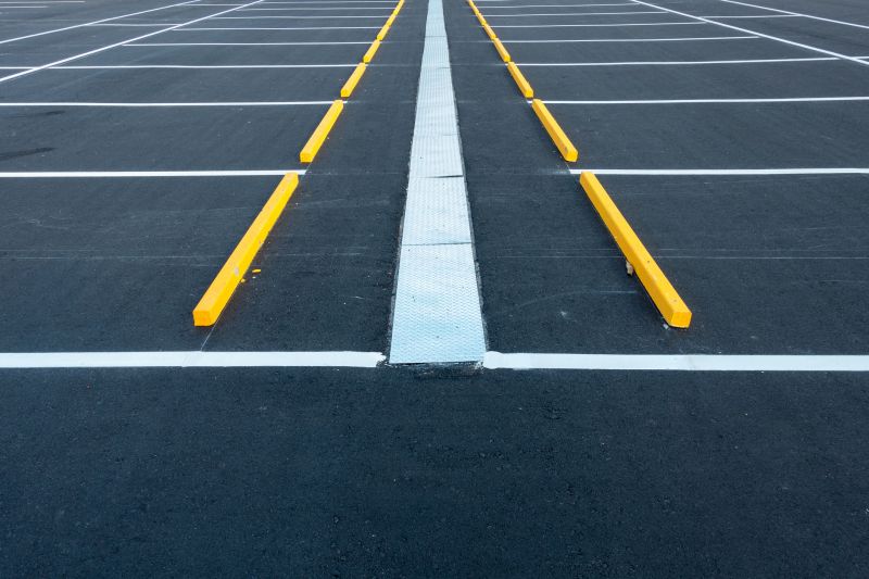 Asphalt Parking Lot Sealing in Miami Dade County, FL